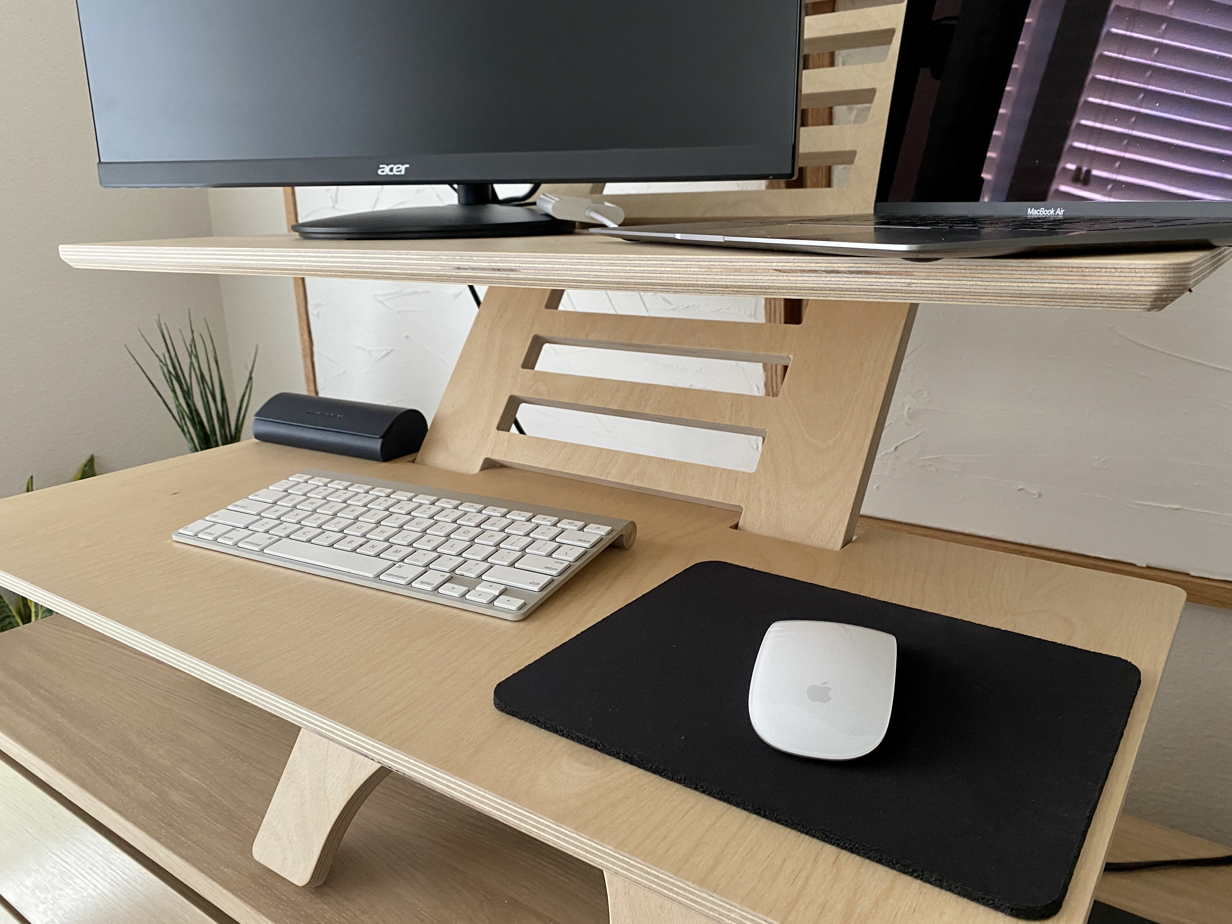Jumbo DeskStand
