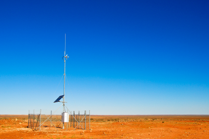 desert-communications-tower