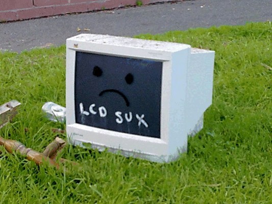 lcd-sux