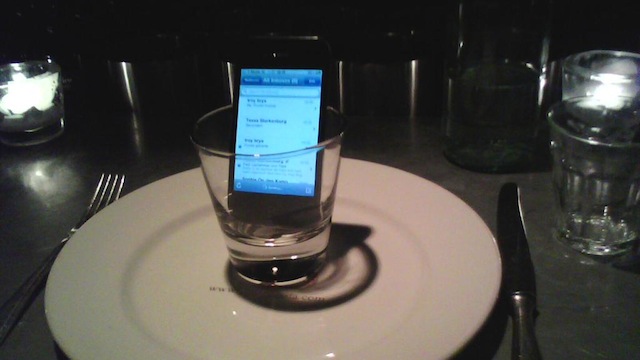 Improve Smartphone Signal With A Drinking Glass