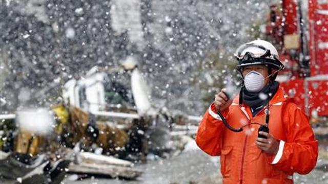 50 Fukushima Heroes Work On, As Radiation Levels Soar