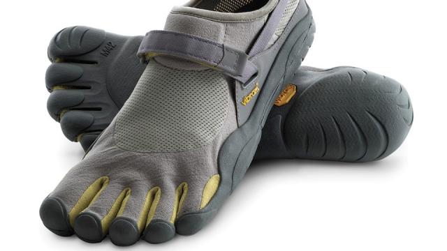 US Army Bans Toe Shoes For Looking So Damn Goofy