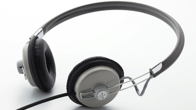 These Retro Headphones Are Perfect For Any Era