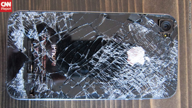 This iPhone Survived A 4000m Fall