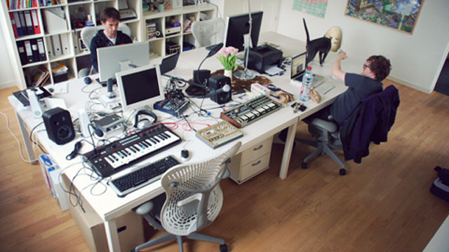 Gizmodo Shooting Challenge: Your Office Workspace