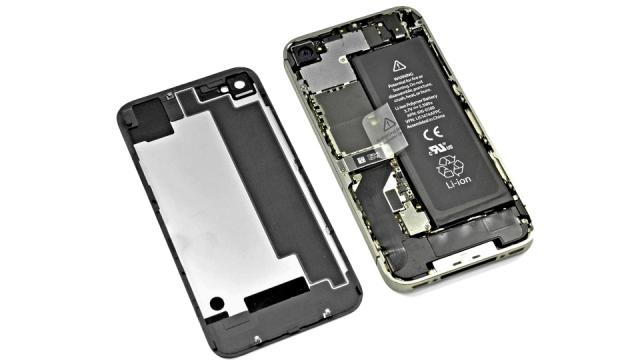 How To Save Your iPhone 4S’ Crappy Battery