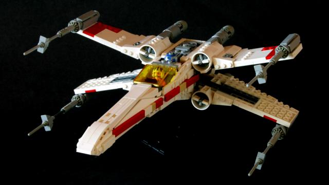 This Is The Best Lego X-Wing Model Ever