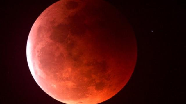 The Best Images Of The Super Blue Blood Moon From Around The World