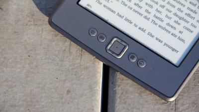 Kindle Fire HD: The Pretty Little Tablet Spills Its Gorgeous Guts