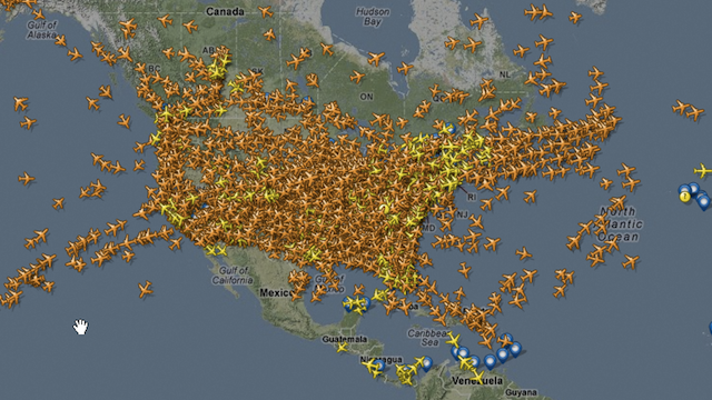 This Insane Image Shows How Many Planes Are In The Air Right Now For Thanksgiving