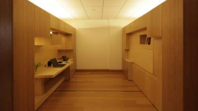 Beautiful Collapsible Cubicles Are An Office Rat’s Dream Come True