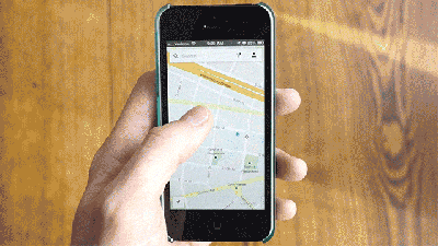 US Court Rules That Checking Maps On Your Phone While Driving Is A Bad Thing