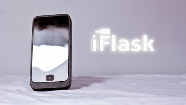 You Can Actually Buy A Flask That Looks Like An iPhone