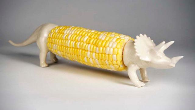 Dino Corn Cob Holders Convince Your Kids To Eat Their Veggies
