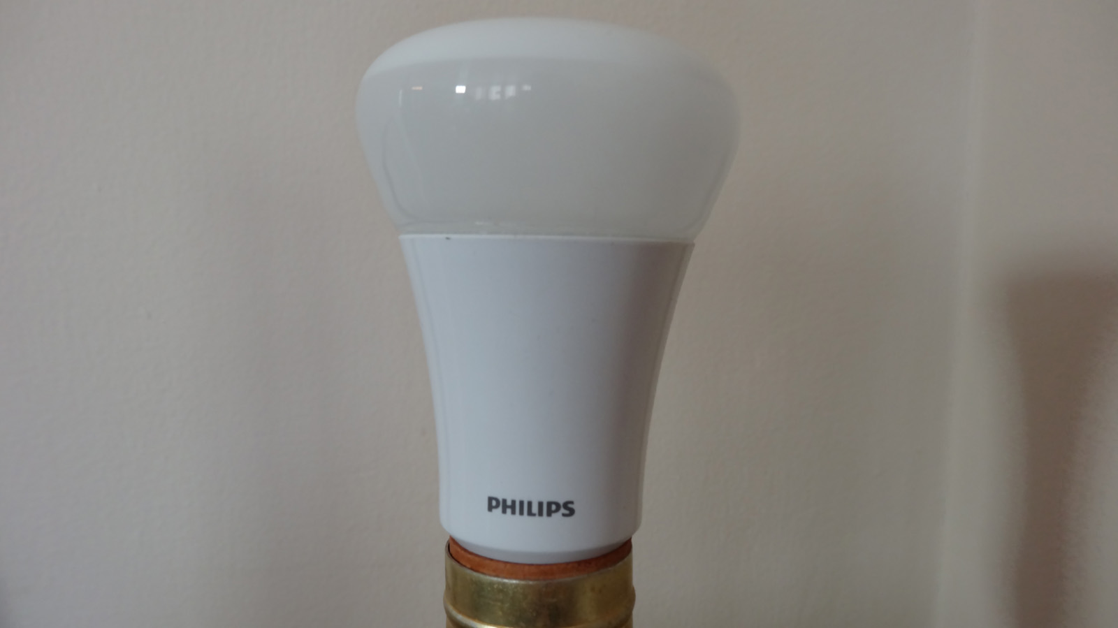 Philips Dimmable LED Review: So Much Light, So Little Juice