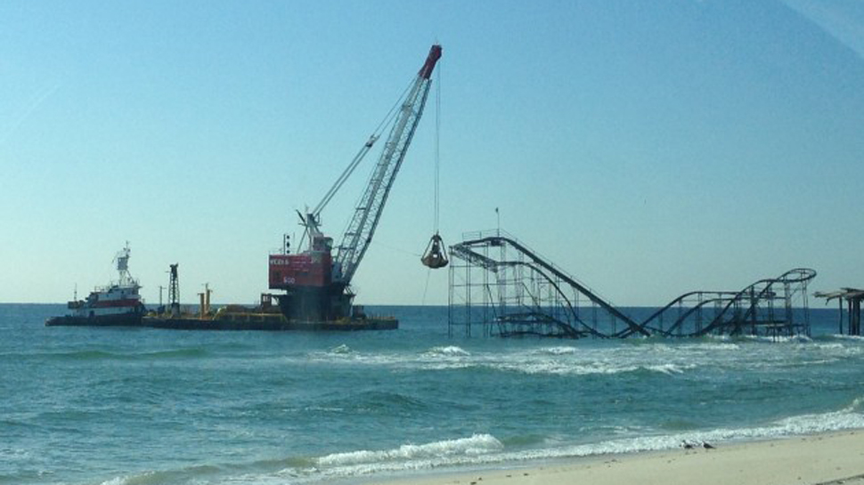 The Roller Coaster That Hurricane Sandy Dumped Into The Ocean Is Being Torn Down