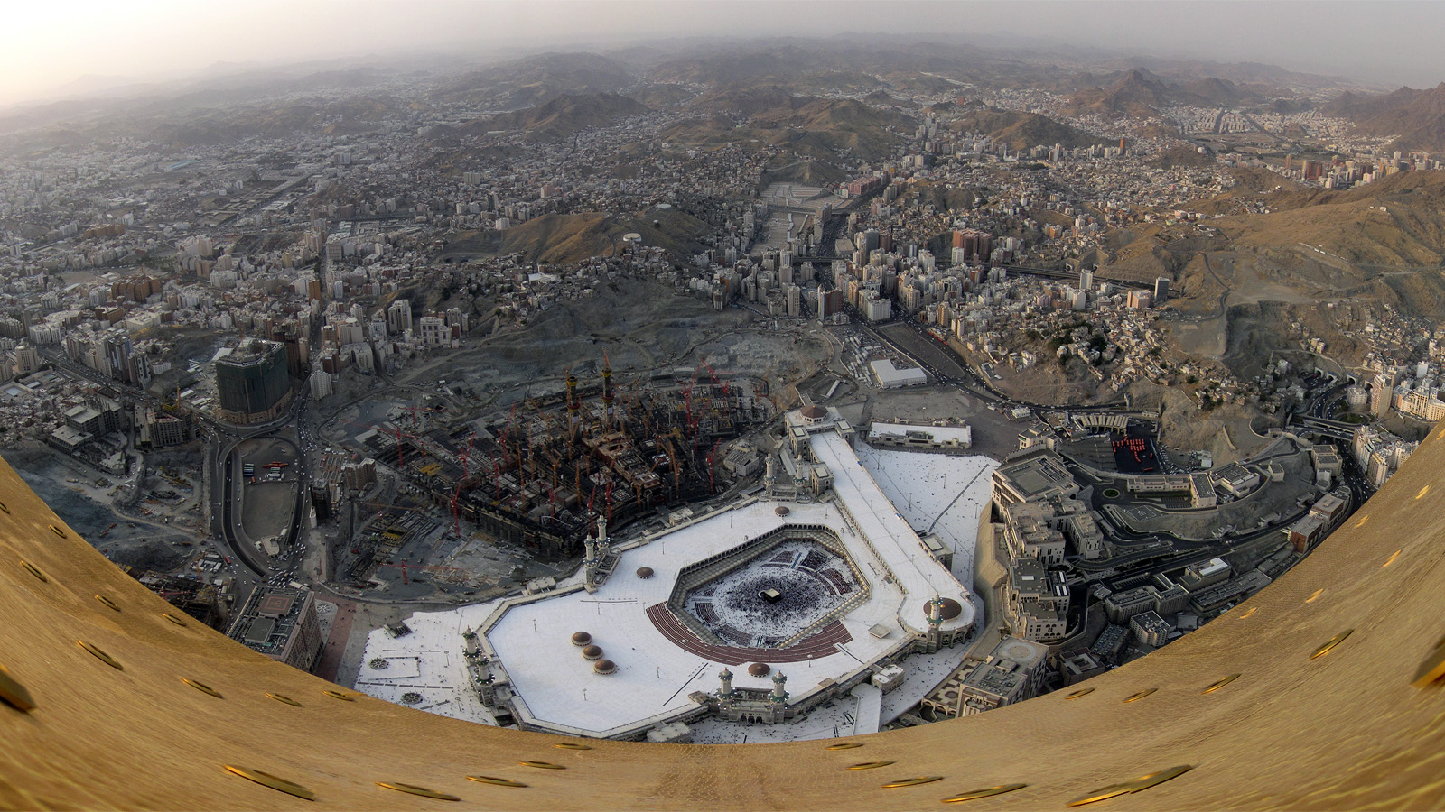 22 Breathtaking Views From The World’s Tallest Buildings