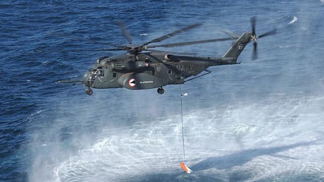 Monster Machines: The US Navy’s Largest Chopper Is An Aerial Mine Hunter