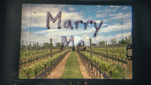 Marriage Proposal Using A Camera’s Viewfinder Is Pretty Damn Cute