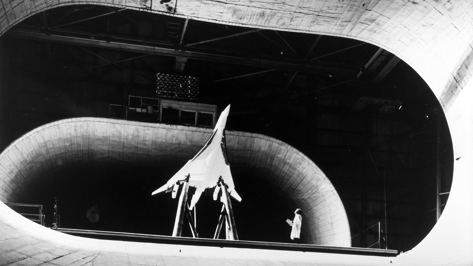 28 Gorgeous Wind Tunnels That Will Blow You Away