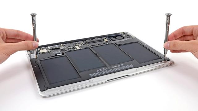 MacBook Air 2013 Teardown: So Much Battery