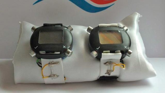 Wrist-Worn Blood Pressure Monitor Doesn’t Squeeze Like A Python