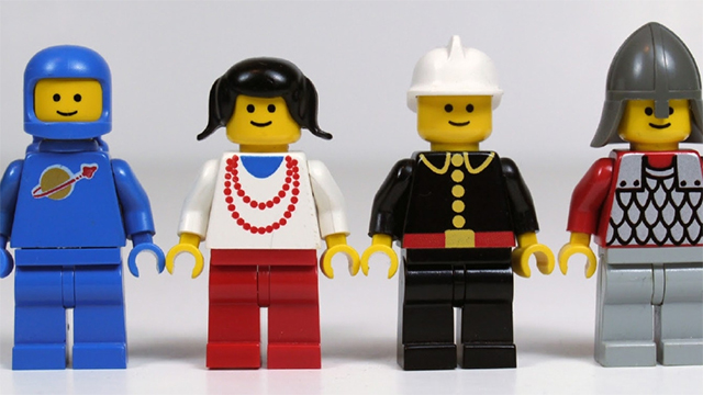 Researcher Says Lego Minifigs Aren’t As Happy As 25 Years Ago