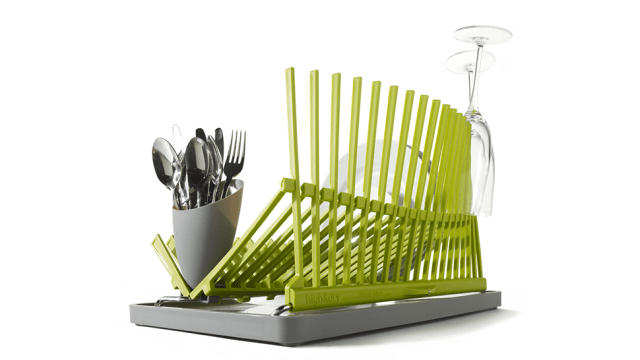 A Structural Dish Rack Makes You Forget You’re Doing Dishes