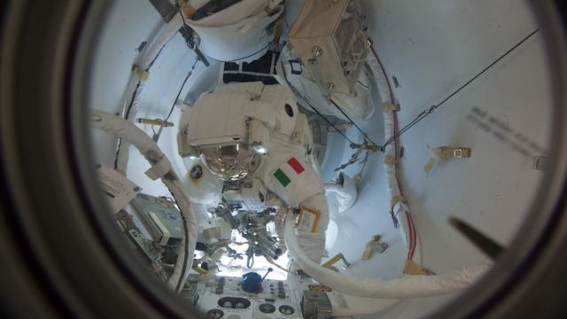 NASA Aborts Spacewalk After Water’s Found In Astronaut’s Helmet