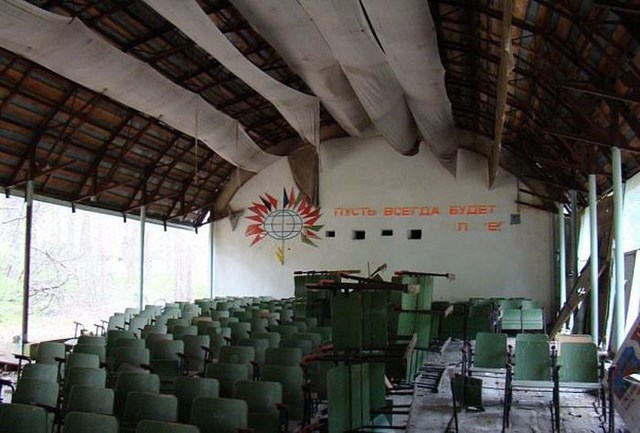 A Creepy Tour Of Russia’s Decrepit Abandoned Summer Camps