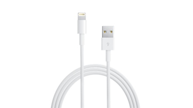 Apple Still Has A Problem With Lightning Cables