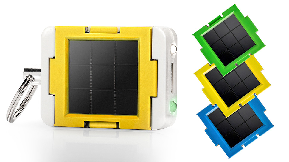 Daisy-Chain This Keychain Solar Battery’s Panels For Faster Charges