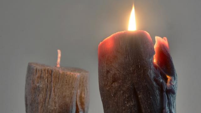 The Extra Glow Of Charcoal Candles Is Really Mesmerising