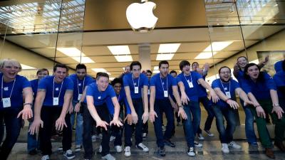 Retail Therapy: Inside The Apple Store