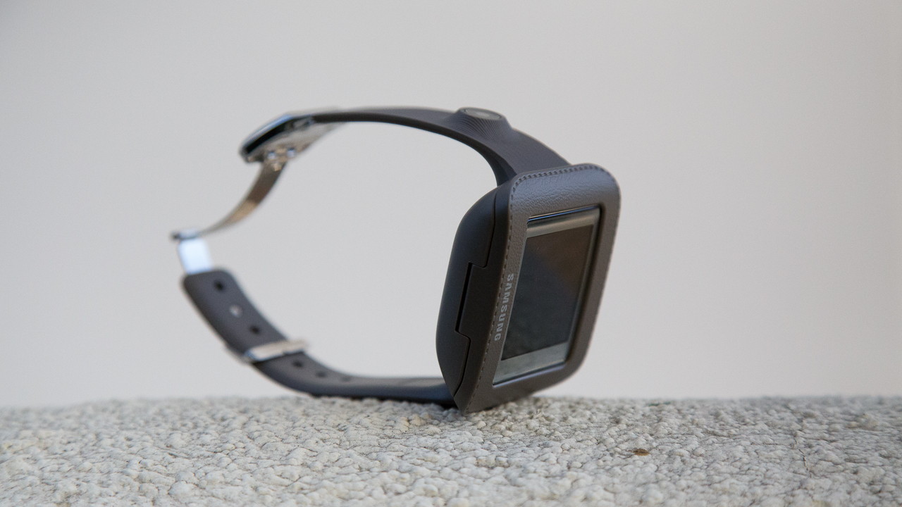Galaxy Gear Smartwatch Review: A Pain In The Wrist