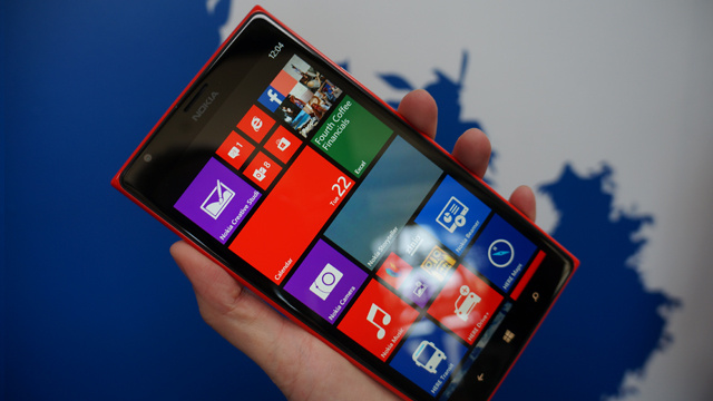 Nokia Lumia 1520 Hands-On: No Compromise