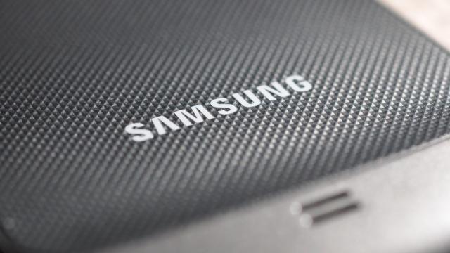 Samsung Fined $340,000 For Paying People To Bash HTC Online