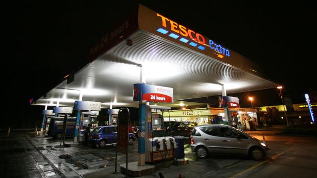 UK Retailer To Use Face Scanners At Petrol Pumps For Better Ad Targeting