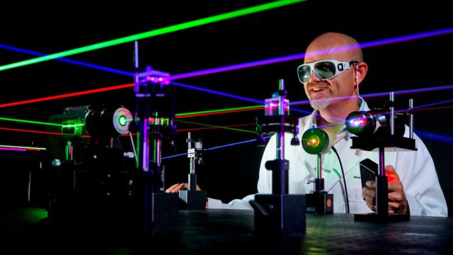 Scientists Think They Can Cure Alzheimer’s With Lasers