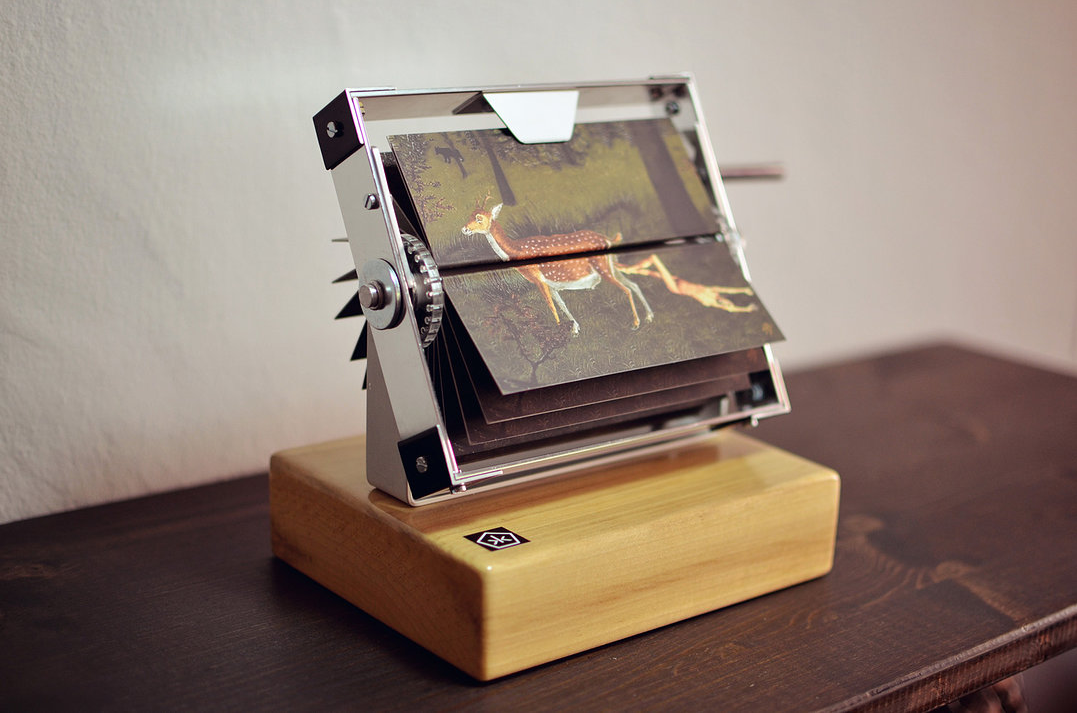A 120-Year-Old Animation Machine That Can Play Your Favourite GIFs