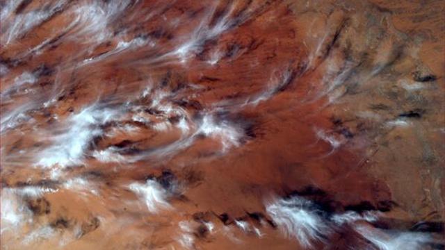 This Photo From Space Makes Earth Look Like An Oil Painting