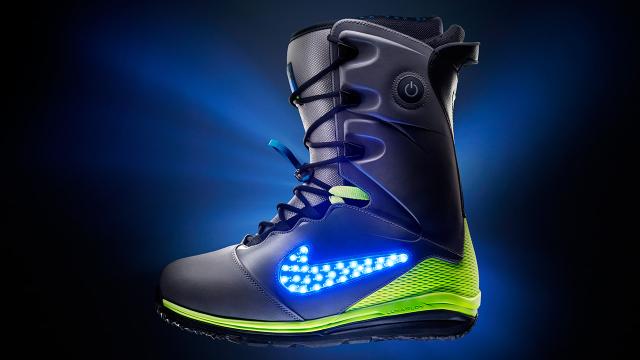 Nike’s Latest Snowboarding Boot Fits Right In At The Tron Chalet