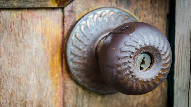 Vancouver Bans Doorknobs On New Buildings