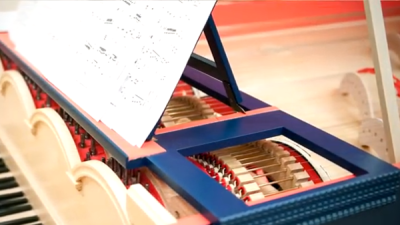Listen To Da Vinci’s Genius Piano-Cello Played For The Very First Time