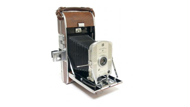 Polaroid’s First Camera Caused Black Friday Pandemonium 65 Years Ago