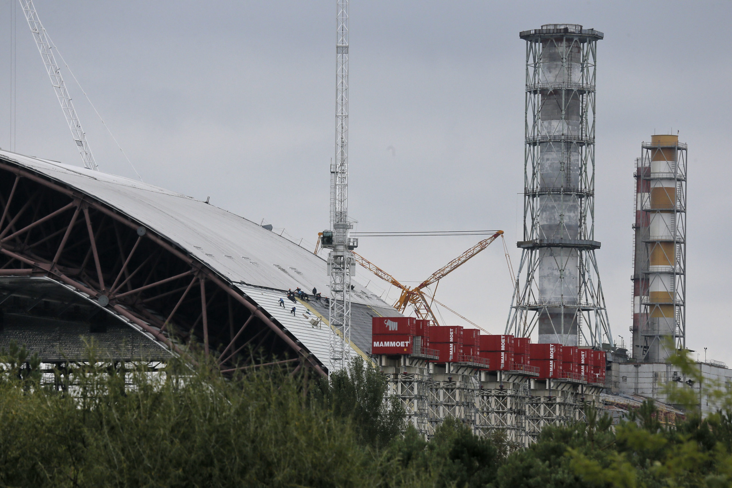 This Massive Steel Structure Will Entomb Chernobyl’s Reactor 4