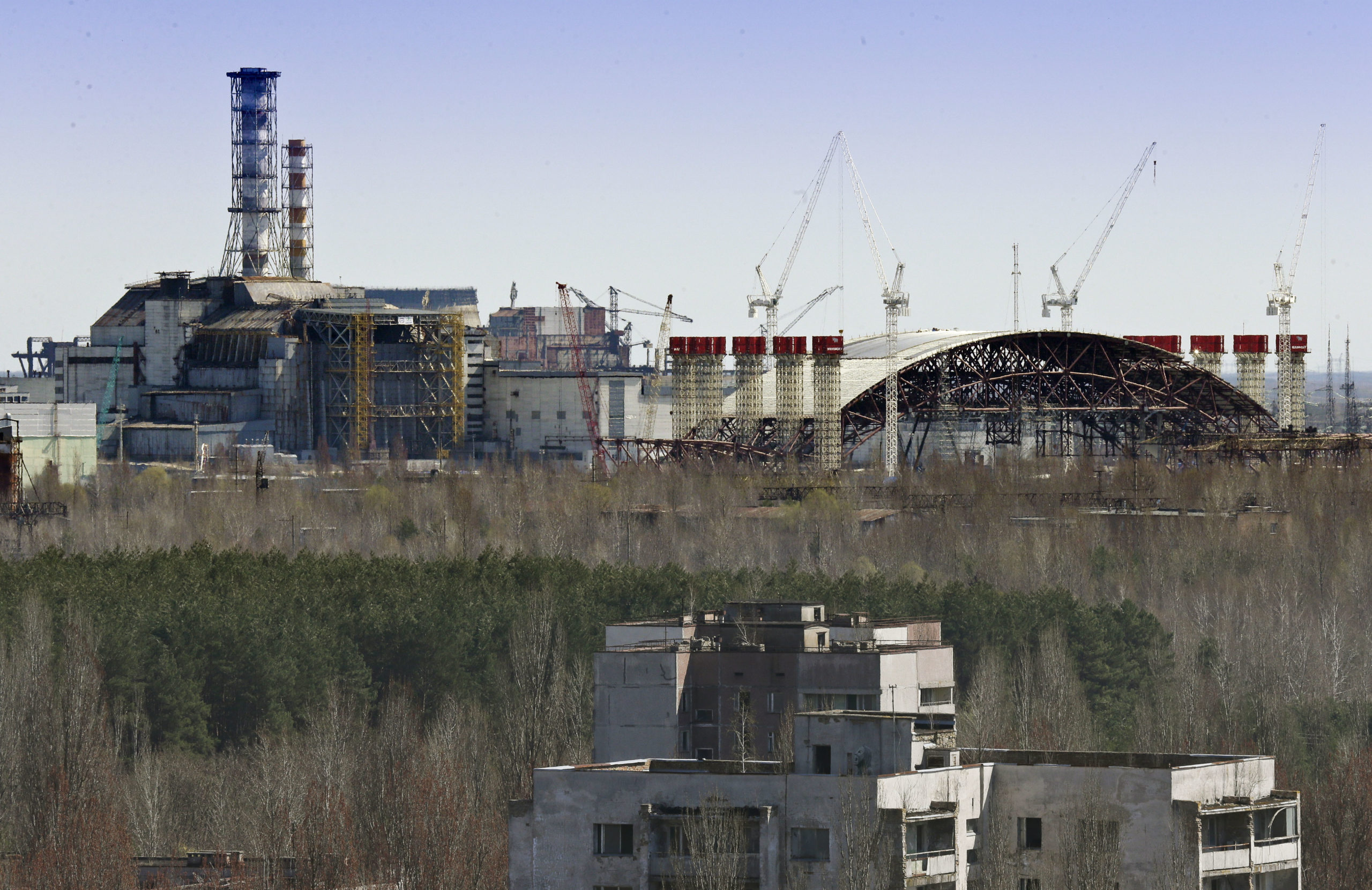 This Massive Steel Structure Will Entomb Chernobyl’s Reactor 4