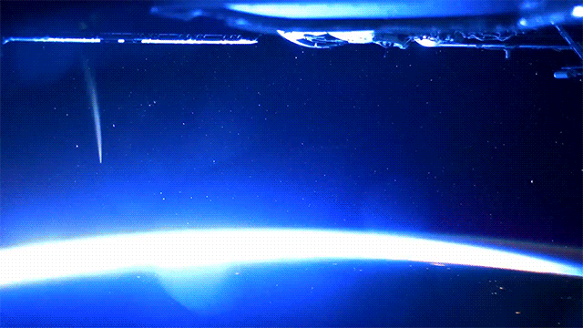 ISS Astronauts Capture A Comet In The Best Space Time-Lapse Yet