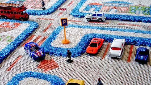 3D Carpet Playmats Keep Hot Wheels Cars Safely On The Road