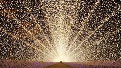 Japanese Christmas Light Displays Are Simultaneously Absurd And Calming